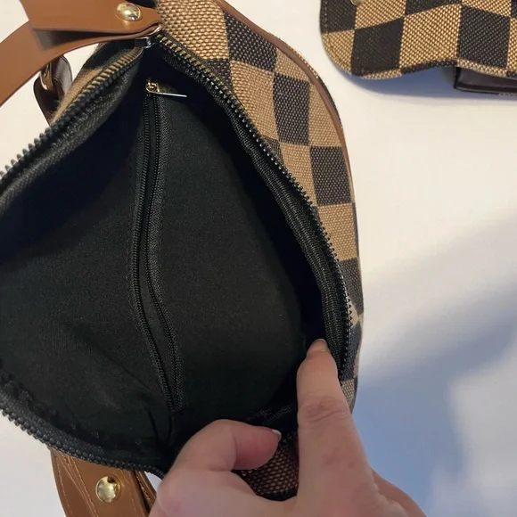 New No Tags Women brown checkered chest bag fanny pack headphone cross crossbody - Picture 6 of 7